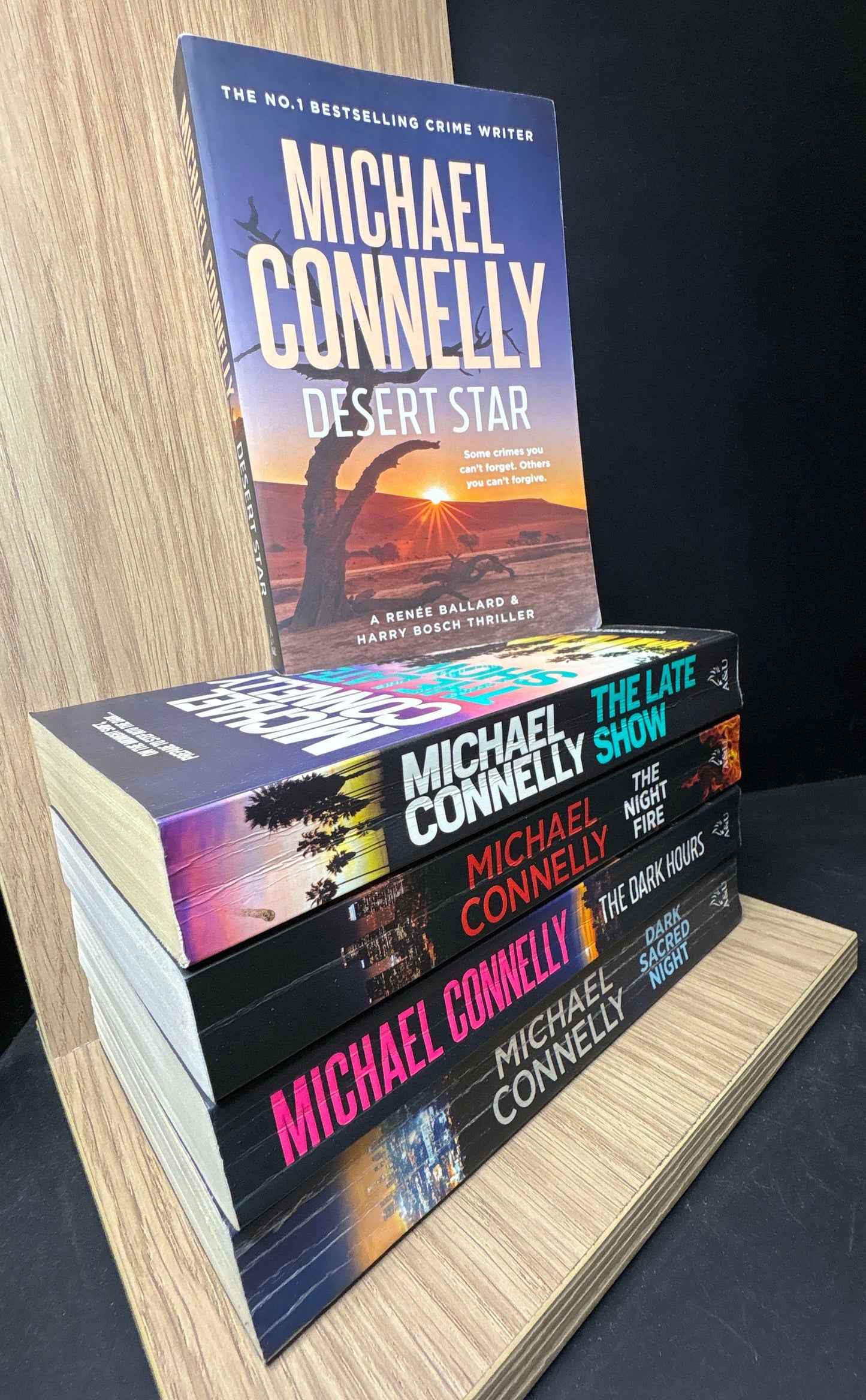 CONNELLY, Michael 'Ballard & Bosch' Series Bundle of 5 (Min. good condition)