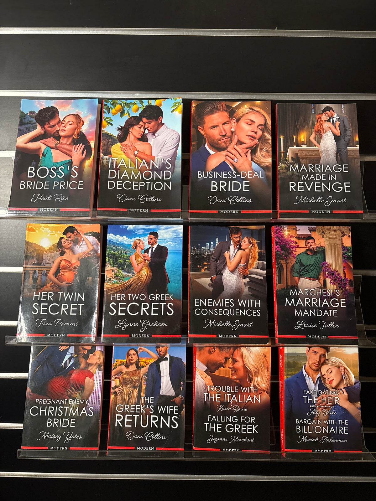 MILLS + BOON Large Modern Series + 2 story Amore series Assorted Standalone Titles Bundle of 16 (Min. good condition)