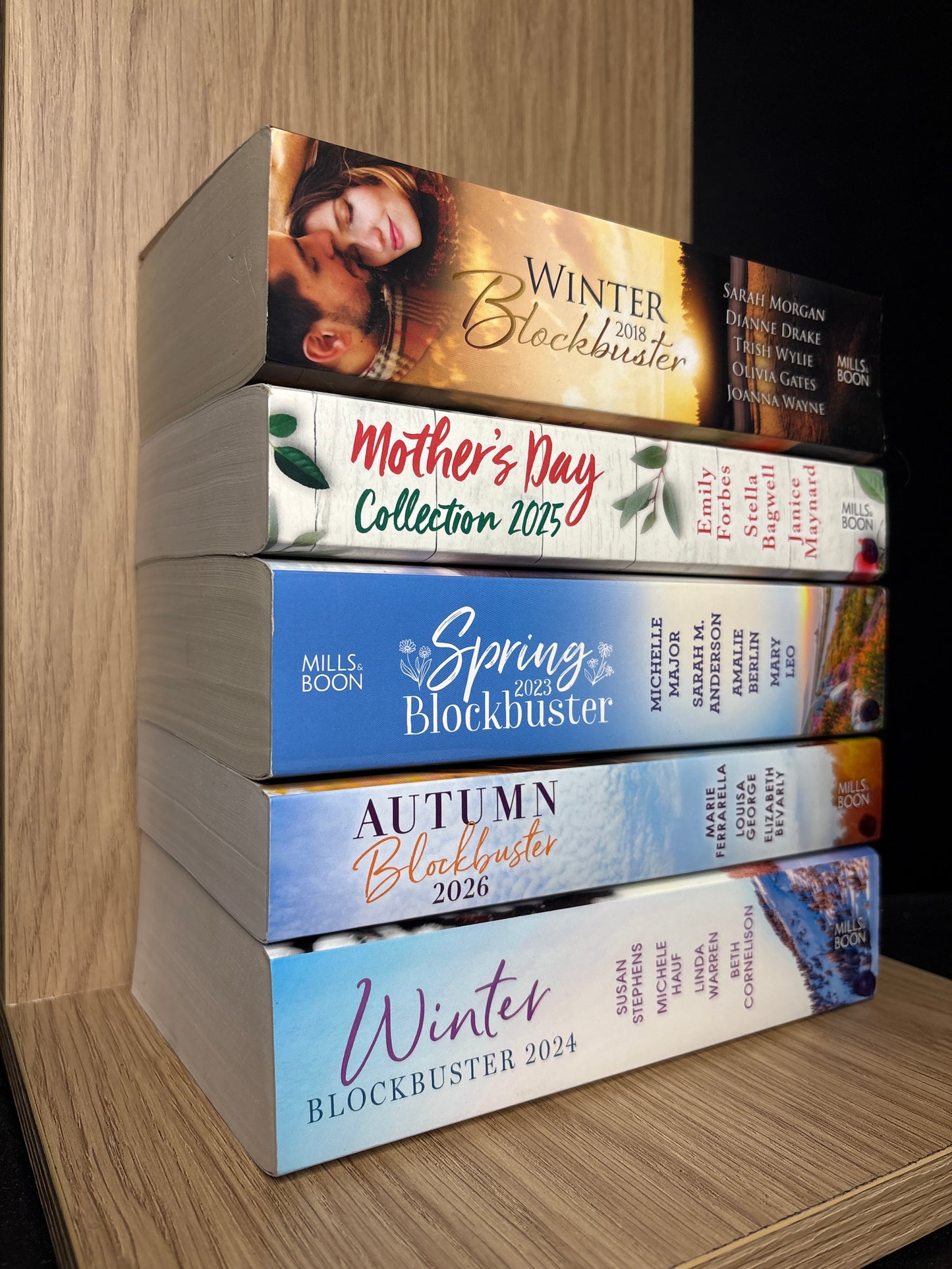 MILLS + BOON Blockbusters + Seasonal Specials 3,4,5-in-1's Bundle of 5 (min. good condition)