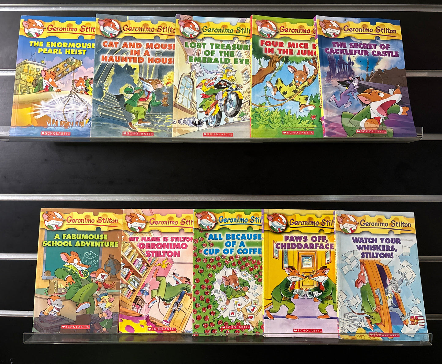 GERONIMO STILTON Assorted Titles Bundle of 10 (Min. good condition)