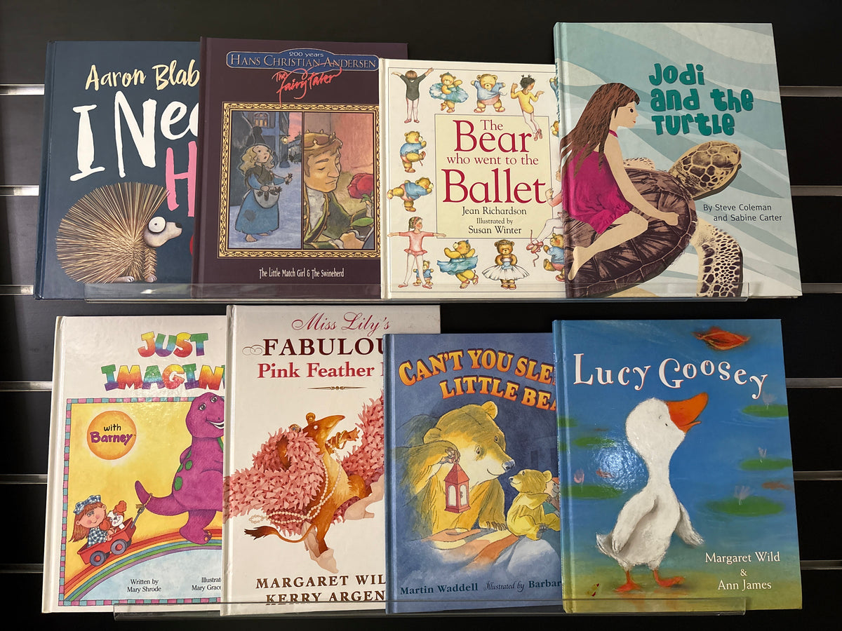 KIDS PICTURE BOOKS Assorted Standalone Titles Various Authors Bundle of 8 (Min. fair condition)