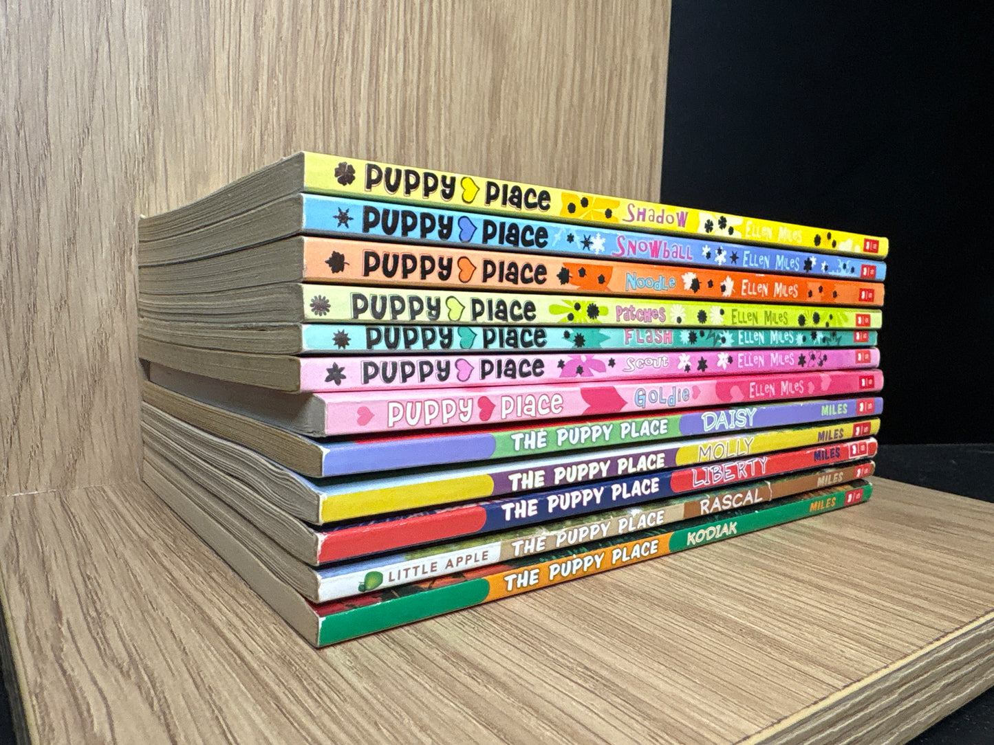 MILES, Ellen 'Puppy Place' Assorted Standalone Titles Bundle of 12 (Min. fair condition)