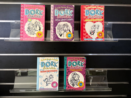 RUSSELL, Rachel Renee - Bundle of 5 - Assorted Titles in Dork Diaries Series (Min. good condition)