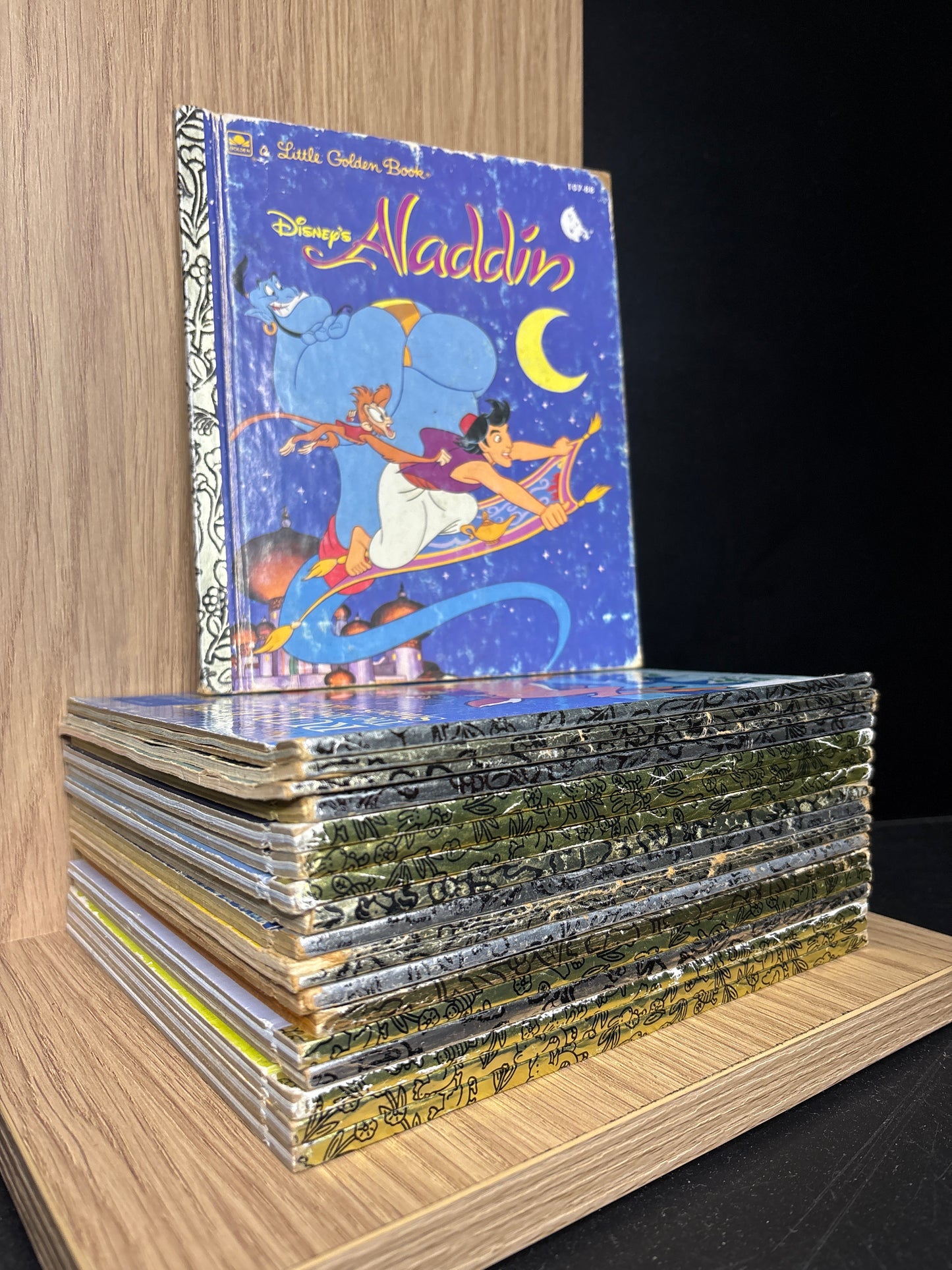 LITTLE GOLDEN BOOKS - Bundle of 19 Titles (Min. fair condition)