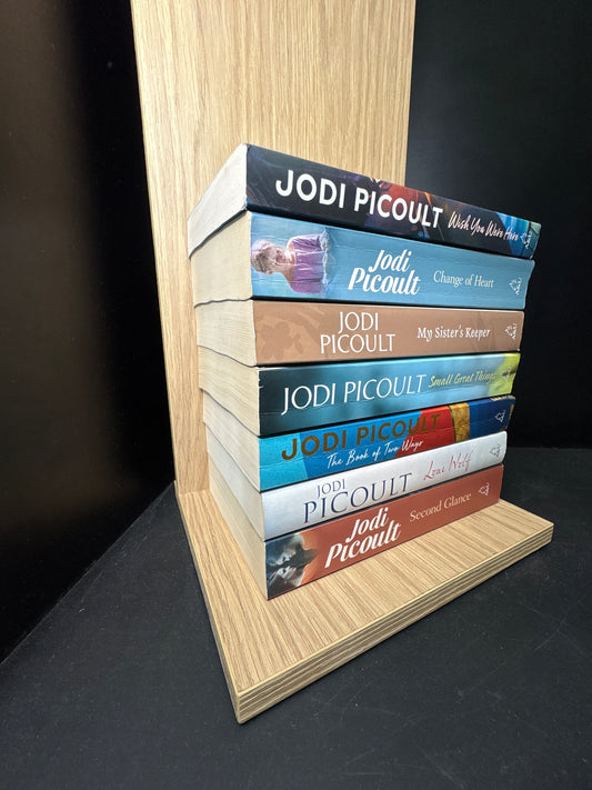 PICOULT, Jodi - Bundle of 7 - Assorted Standalone Titles (Min. very good condition)