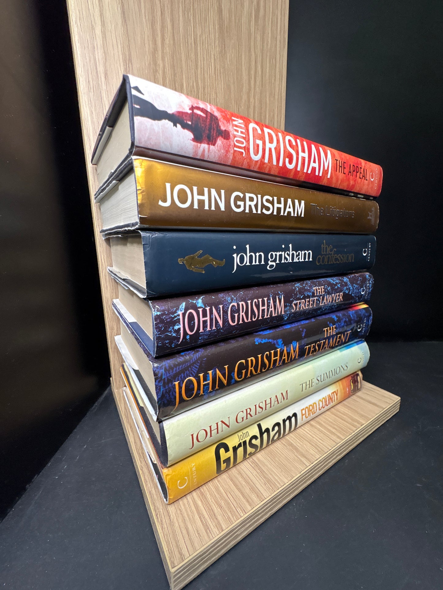 GRISHAM, John - Bundle of 7 - Assorted Standalone Titles (Min. good condition)