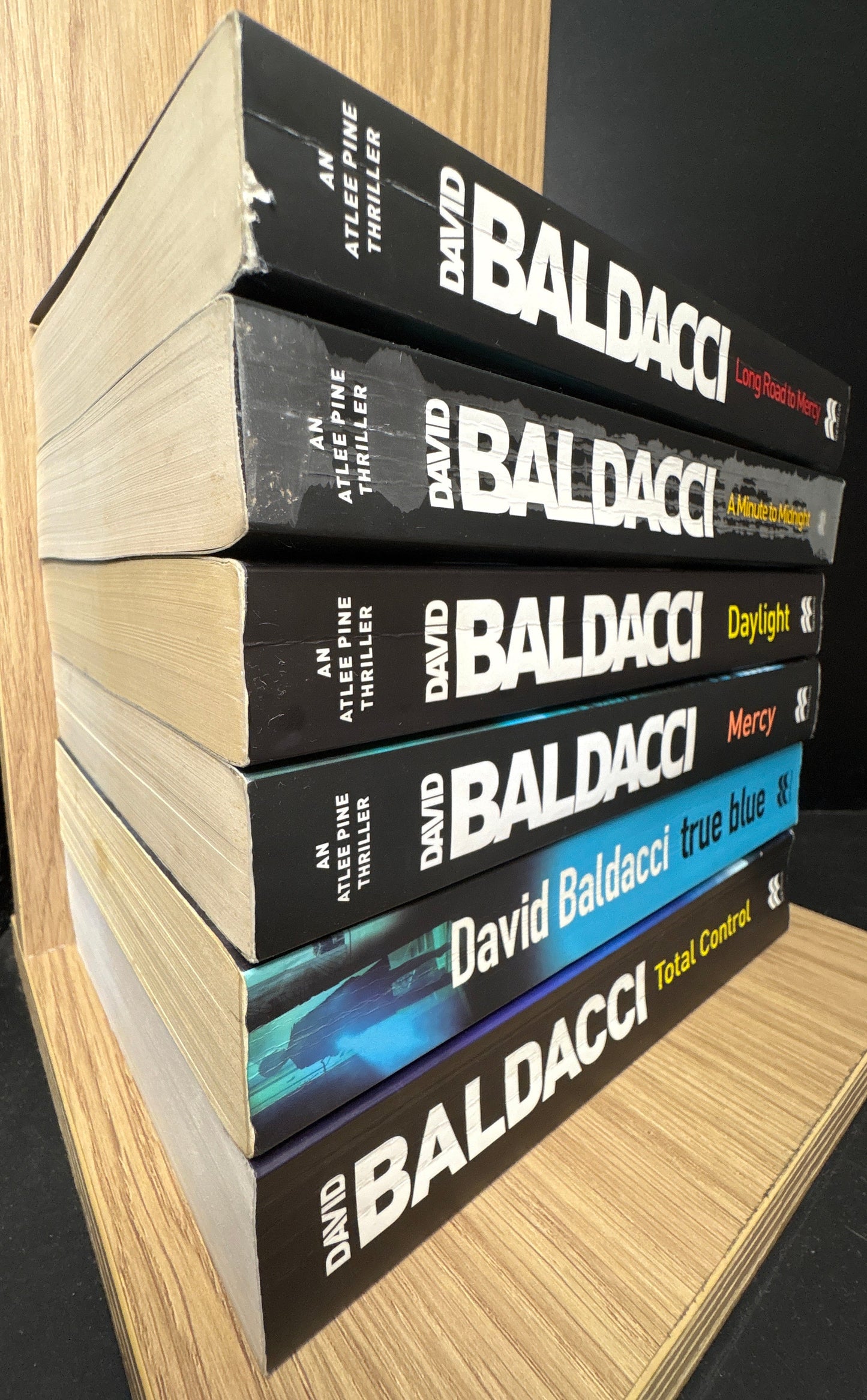 BALDACCI, David 'Atlee Pine' Series #1-4 and Standalone Titles Bundle of 6 (Min. good condition)