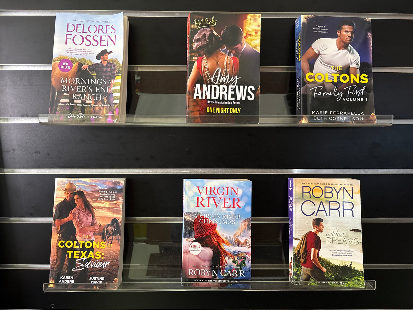 ROMANCE - Selected Titles from Various Authors (Min. good condition)