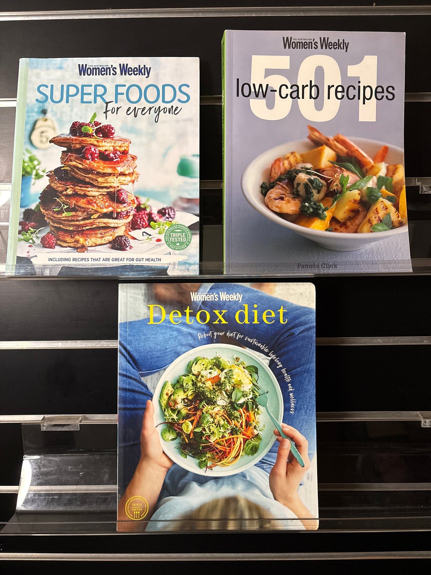 HEALTHY COOKBOOKS Assorted Titles Bundle of 3 (Min. Fair condition)