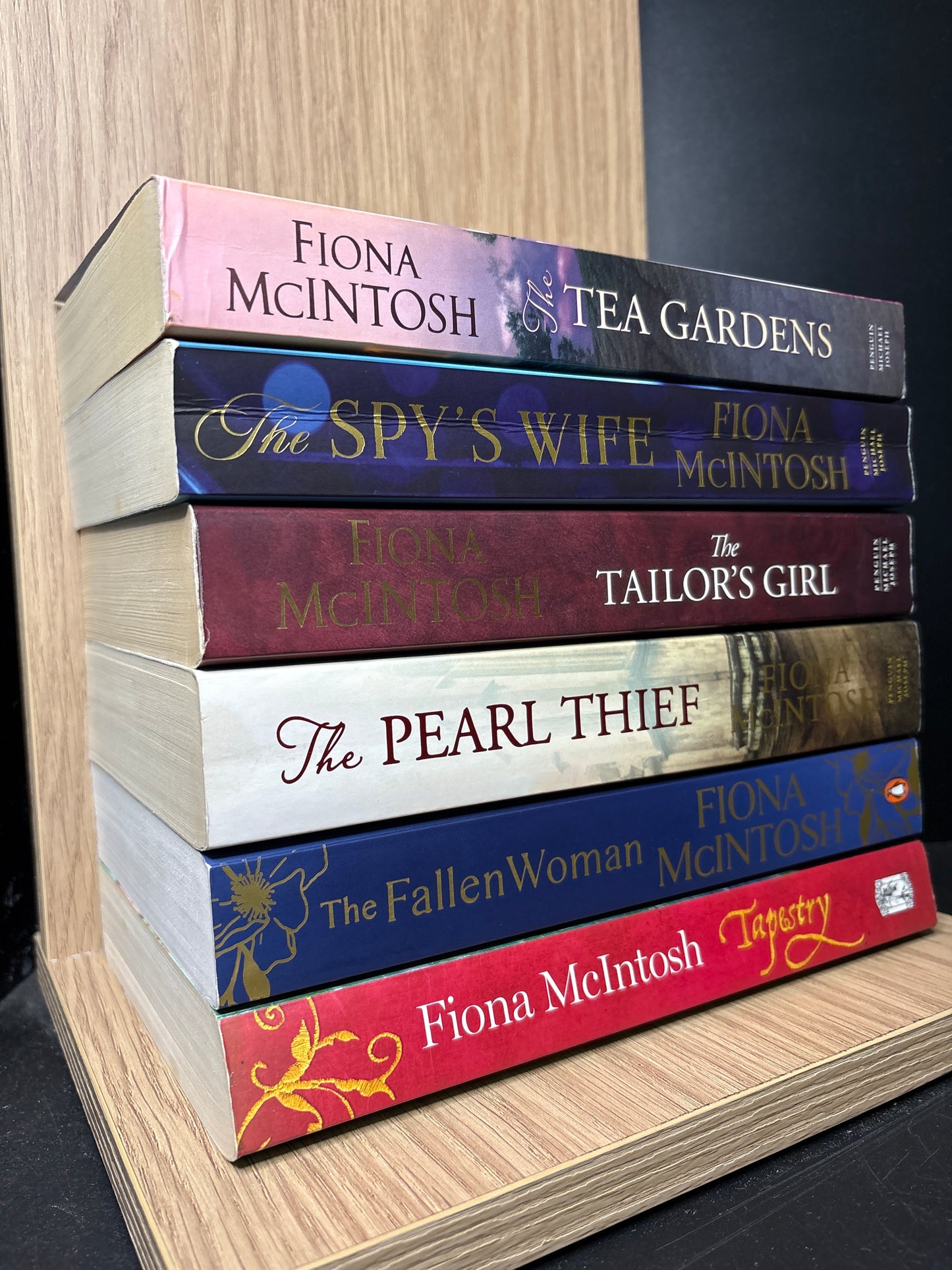 MCINTOSH, Fiona Standalone Titles Bundle of 6 (Min. Fair condition)