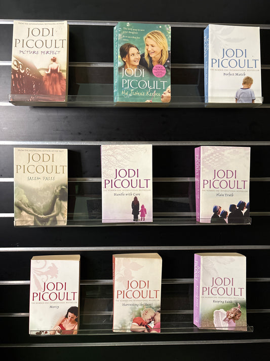 PICOULT, Jodi - Bundle of 9 - Selected Standalone Titles (Min. fair condition)
