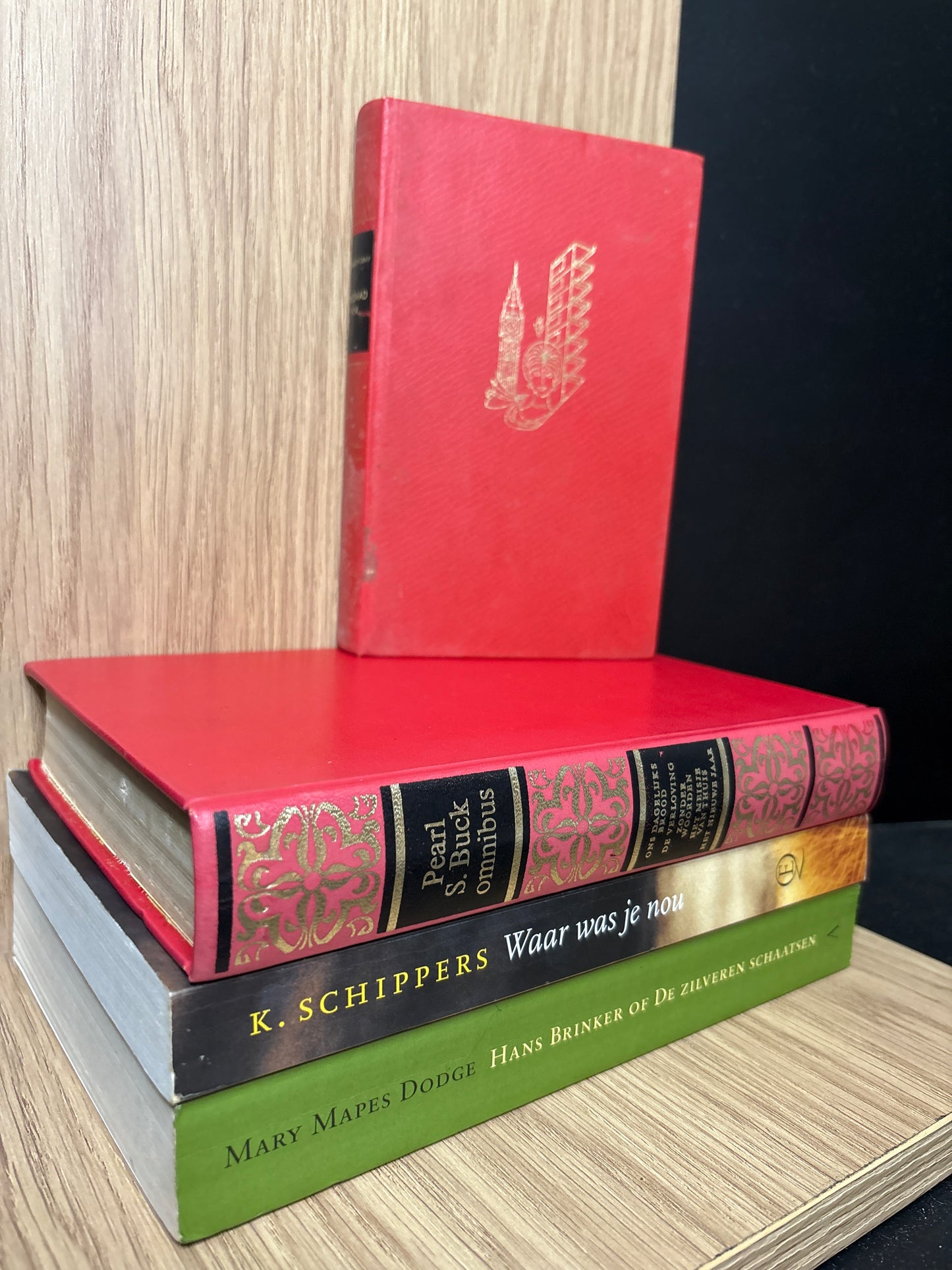 DUTCH: Standalone Fiction Titles Various Authors Bundle of 4 (Min. fair condition)