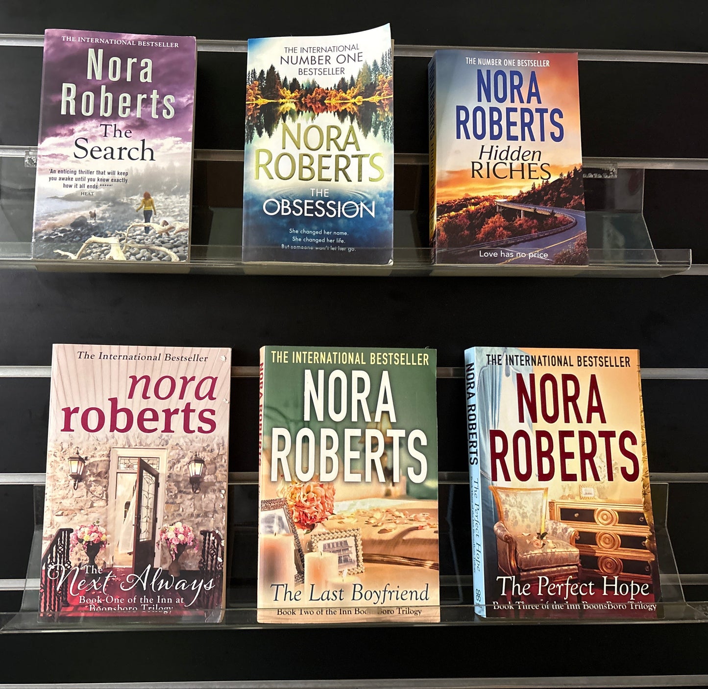 ROBERTS, Nora 'Inn Boonsboro' Complete Trilogy plus 3 Standalone Titles Bundle of 6 (Min Fair Condition)