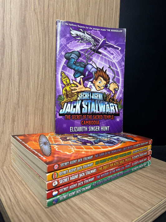 SINGER HUNT, Elizabeth 'Secret Agent Jack Stalwart' Assorted titles Bundle of 6 (Min. fair condition)