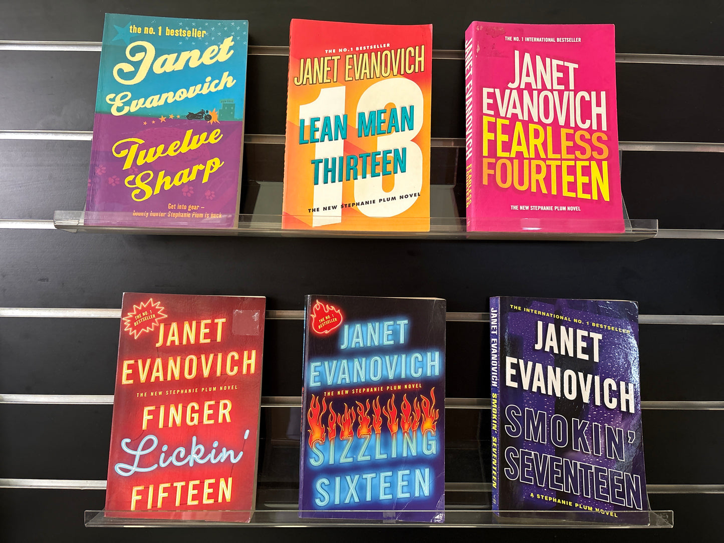 EVANOVICH, Janet 'Stephanie Plum' Series #12 - 17  Bundle of 6 (Min. fair condition)