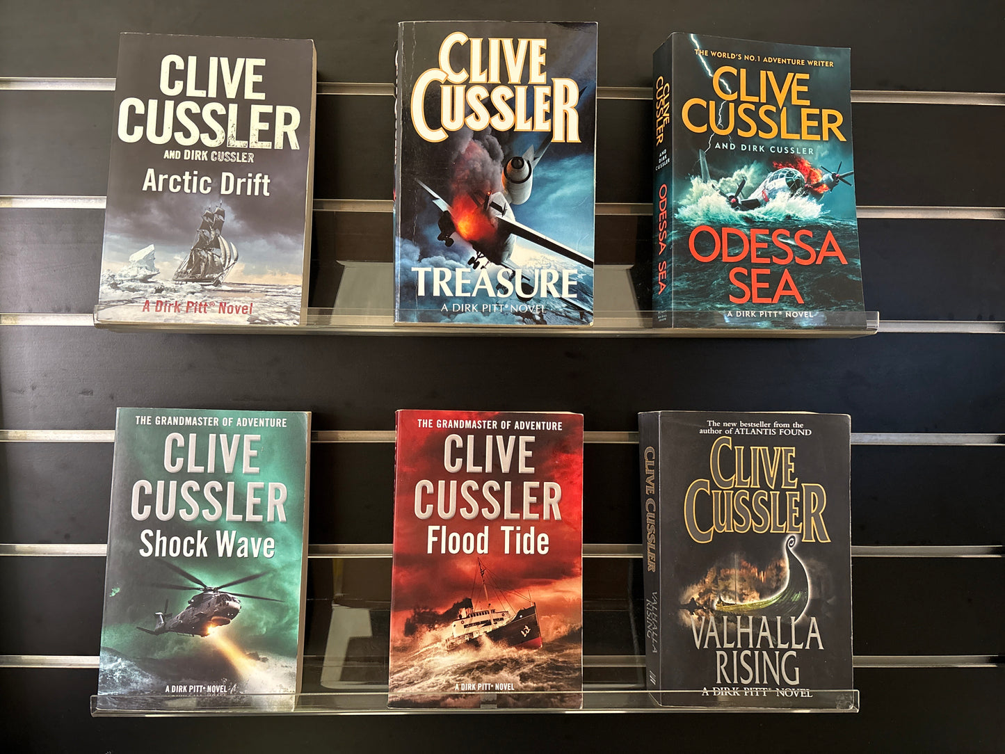 CUSSLER, Clive 'Dirk Pitt Series' Bundle of 6 Titles (Min. fair condition)