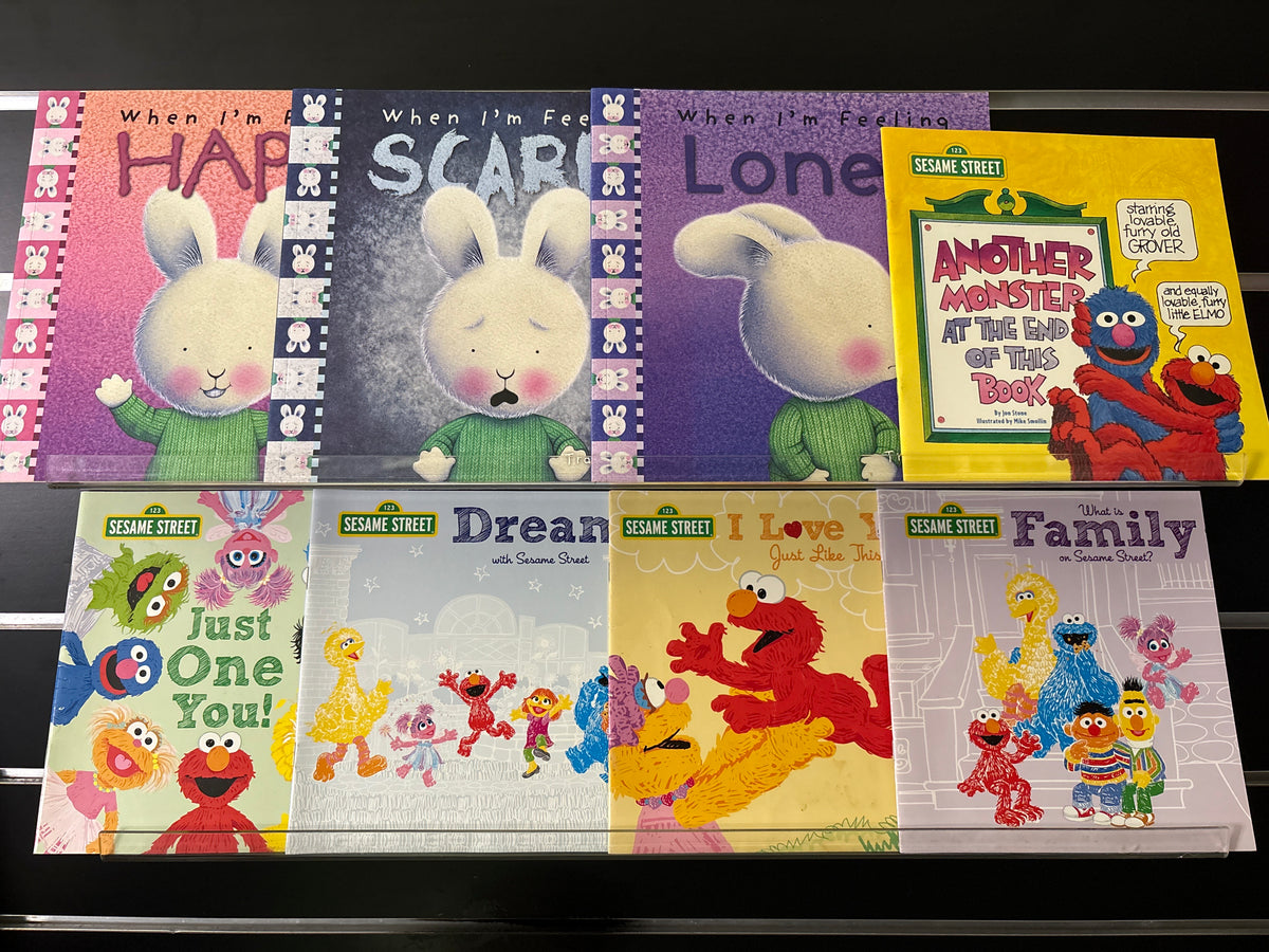 PICTURE BOOKS Assorted Titles Bundle of 8 (Min. good condition)