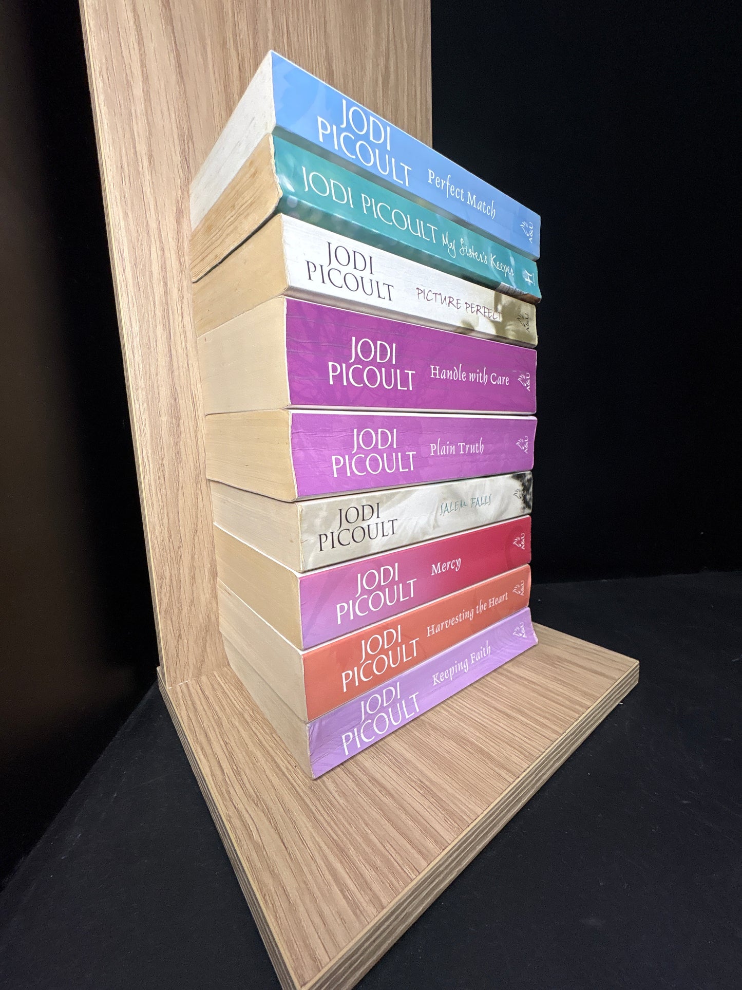 PICOULT, Jodi - Bundle of 9 - Selected Standalone Titles (Min. fair condition)