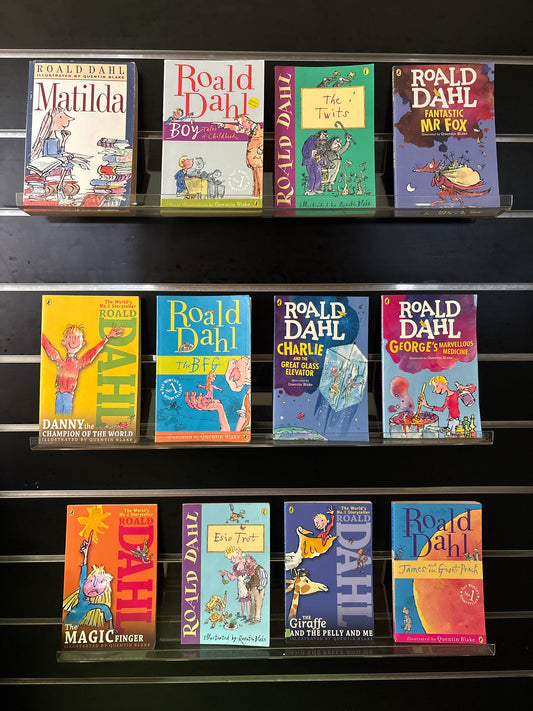 DAHL, Roald - Bundle of 12 - Assorted Standalone Titles (Min. good condition)
