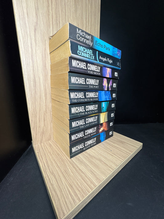 CONNELLY, Michael - Bundle of 9 - Assorted Titles (Min. fair condition)
