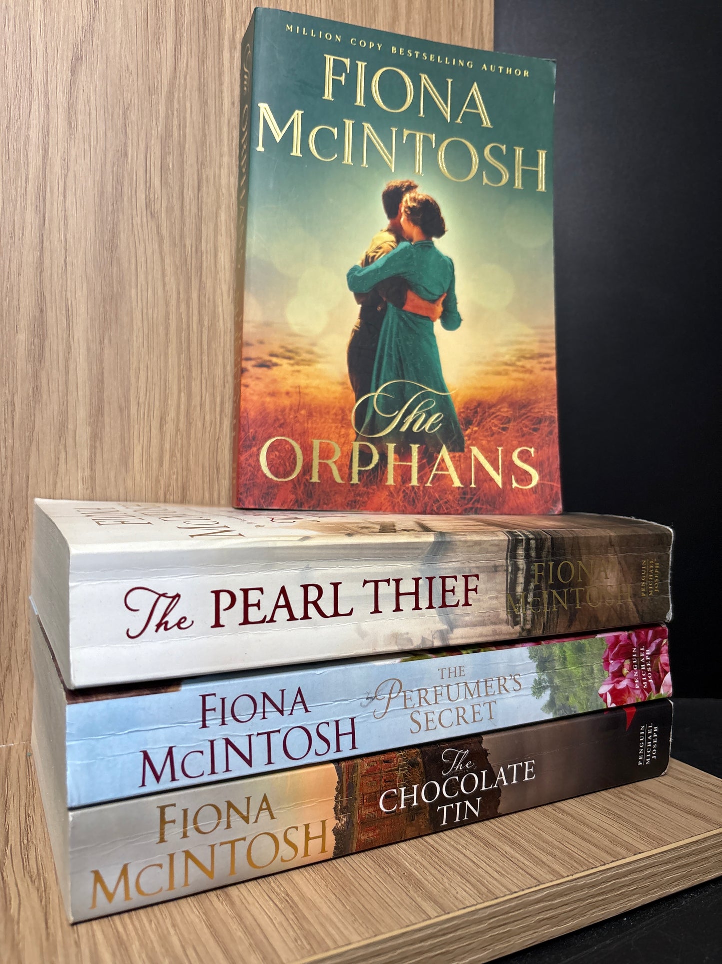 McINTOSH, Fiona Standalone Titles Bundle of 4 (Min. good condition)