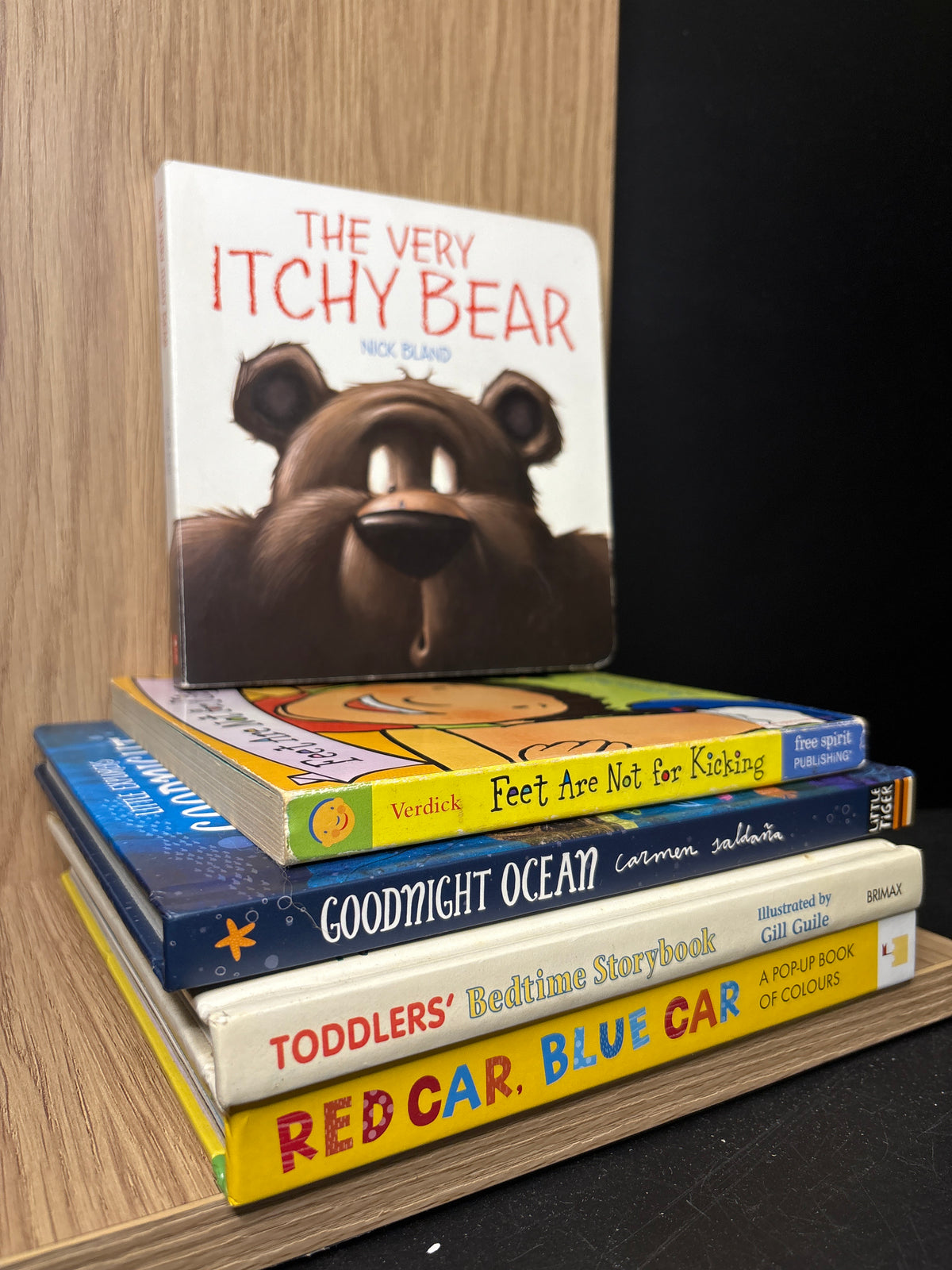 KIDS BOARD BOOKS Assorted Standalone Titles Various Authors Bundle of 5 (Min. fair condition)