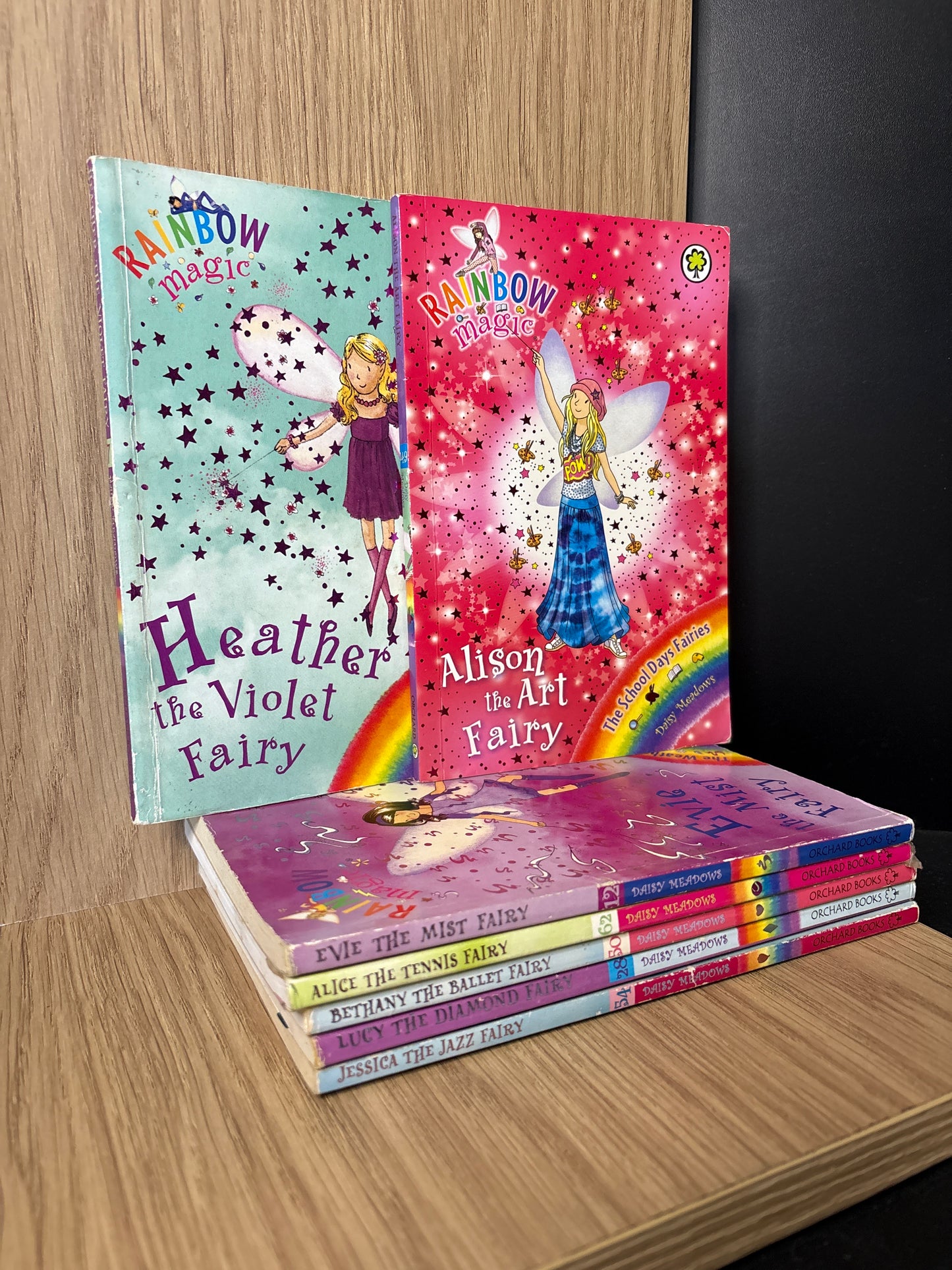 MEADOWS, Daisy 'Rainbow Magic Fairies' Assorted Titles Bundle of 7 (Min. fair condition)