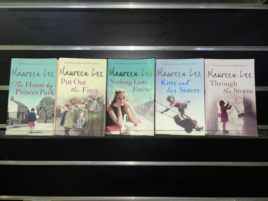 LEE, Maureen - Bundle of 5 - Assorted Titles (Min. fair condition)