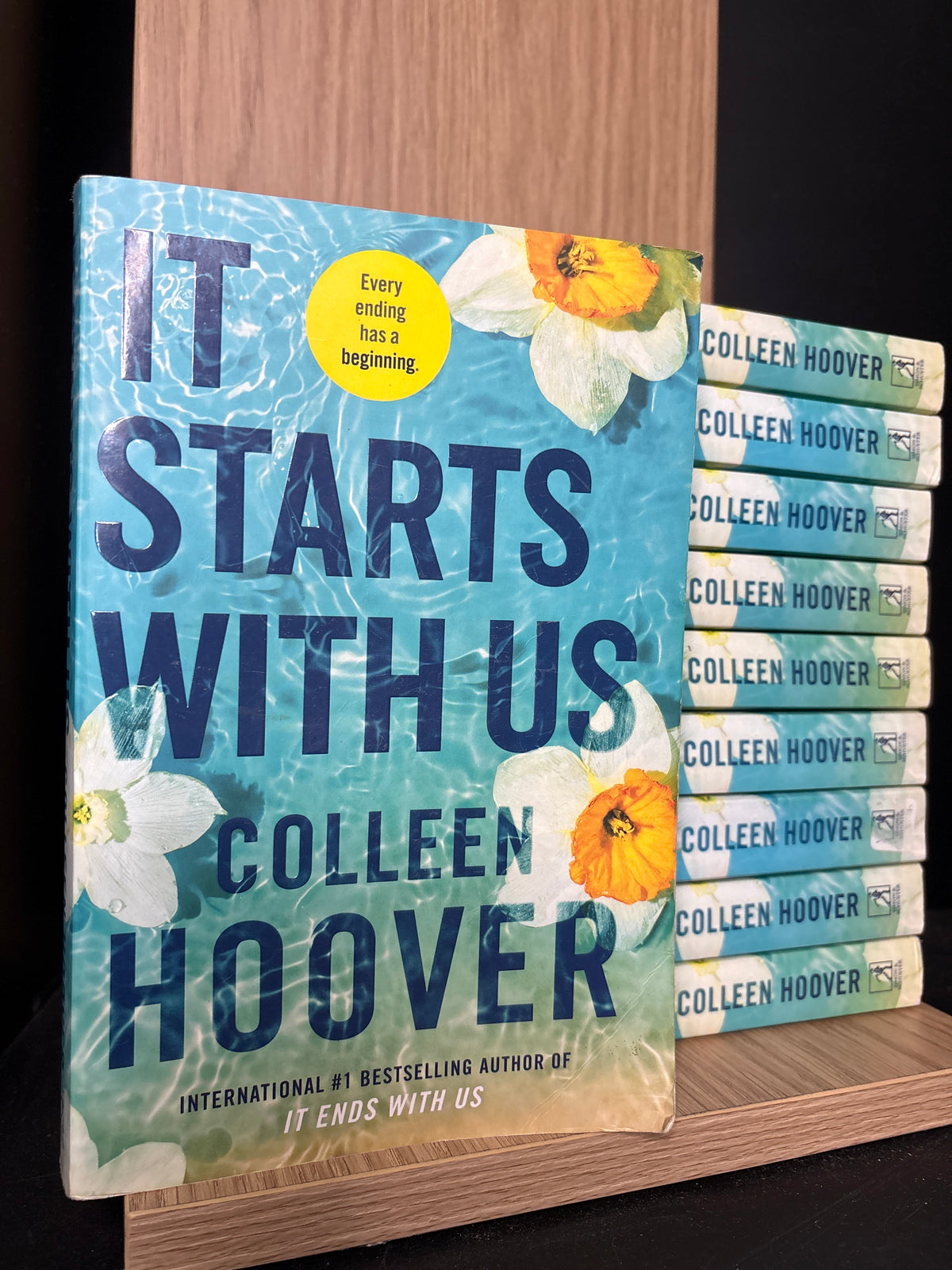Book Club 10 Pack: HOOVER, Colleen 'It Starts With Us' Paperback Large Copies (Min. condition: Good)