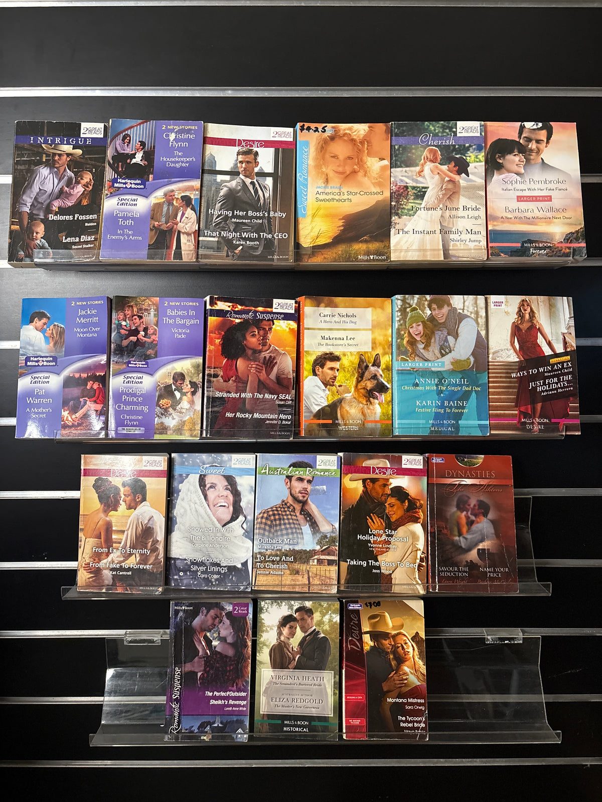 MILLS + BOON 2 Story Assorted Standalone Titles Bundle of 20 (Min. fair condition)