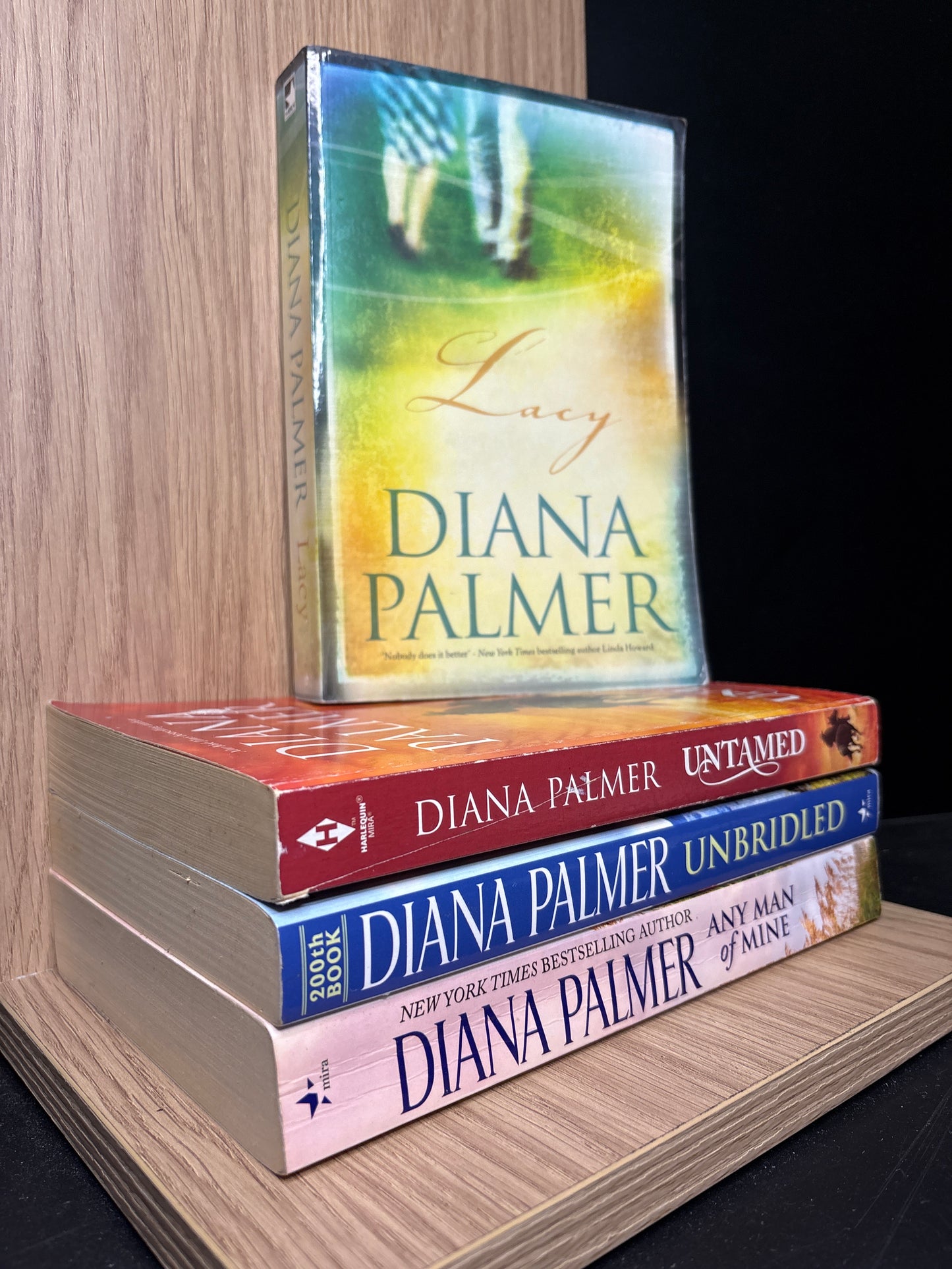 PALMER, Diana Assorted Standalone Titles Bundle of 4 (Min. fair condition)