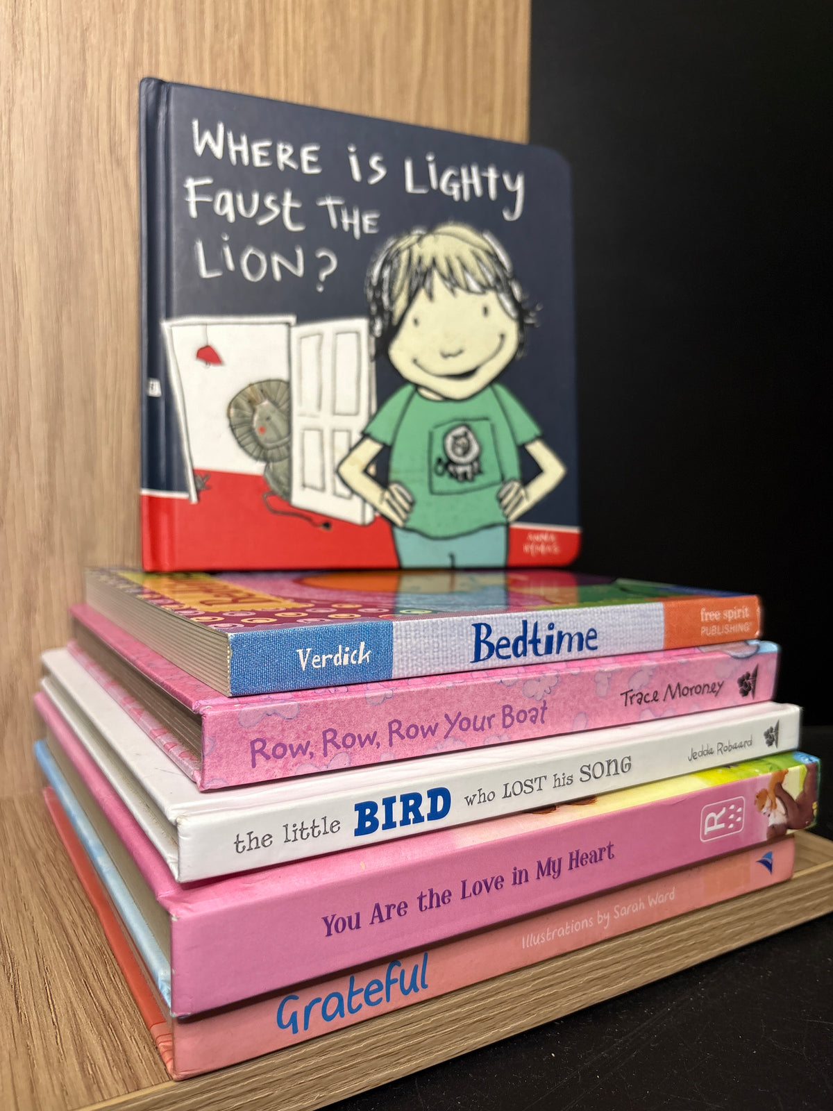 BOARD BOOKS Assorted Standalone Titles Bundle of 6 (Min. good condition)