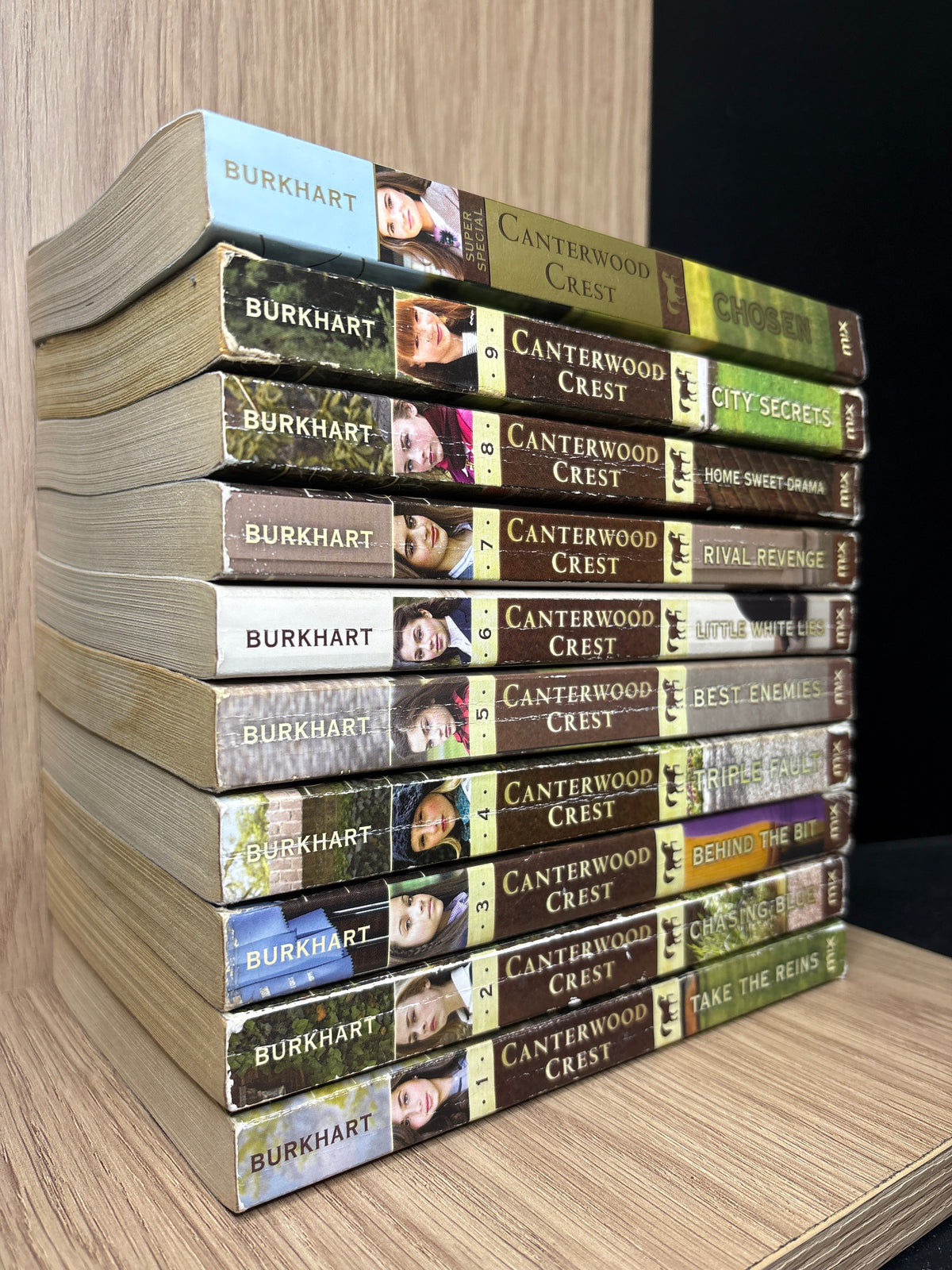 BURKHART, Jessica 'Canterwood Crest' #1-9 + Bonus Super Special 'Chosen' Bundle of 10 (Min. good condition)