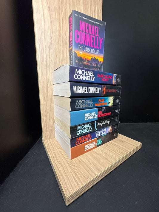 CONNELLY, Michael - Bundle of 8 - Assorted Titles (Min. fair condition)