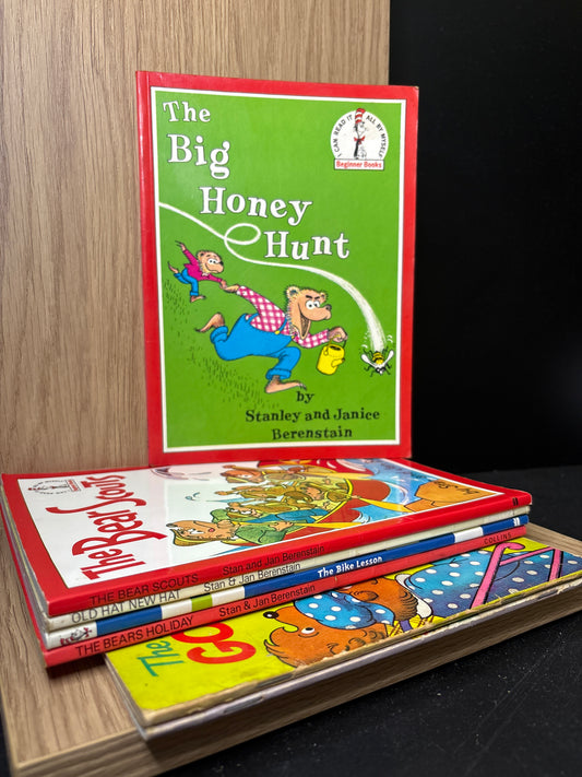 BERENSTAIN, Stan + Jan 'Berenstain Bear' Assorted Titles Bundle of 7 (Min. fair condition)
