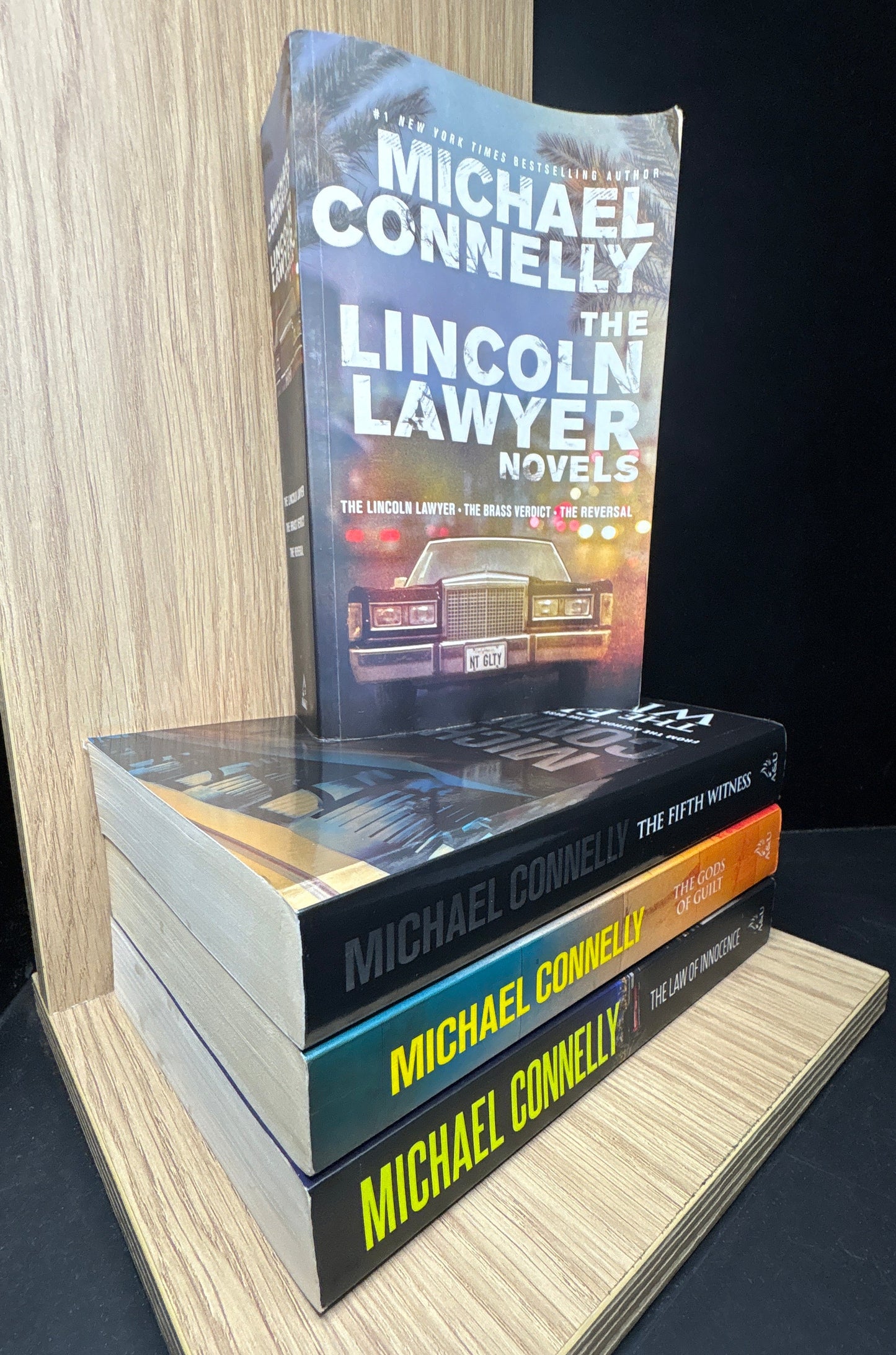 CONNELLY, Michael 'Lincoln Lawyer' Series #1 -6 Bundle of 4 (1 book has 3 stories) (Min. good condition)
