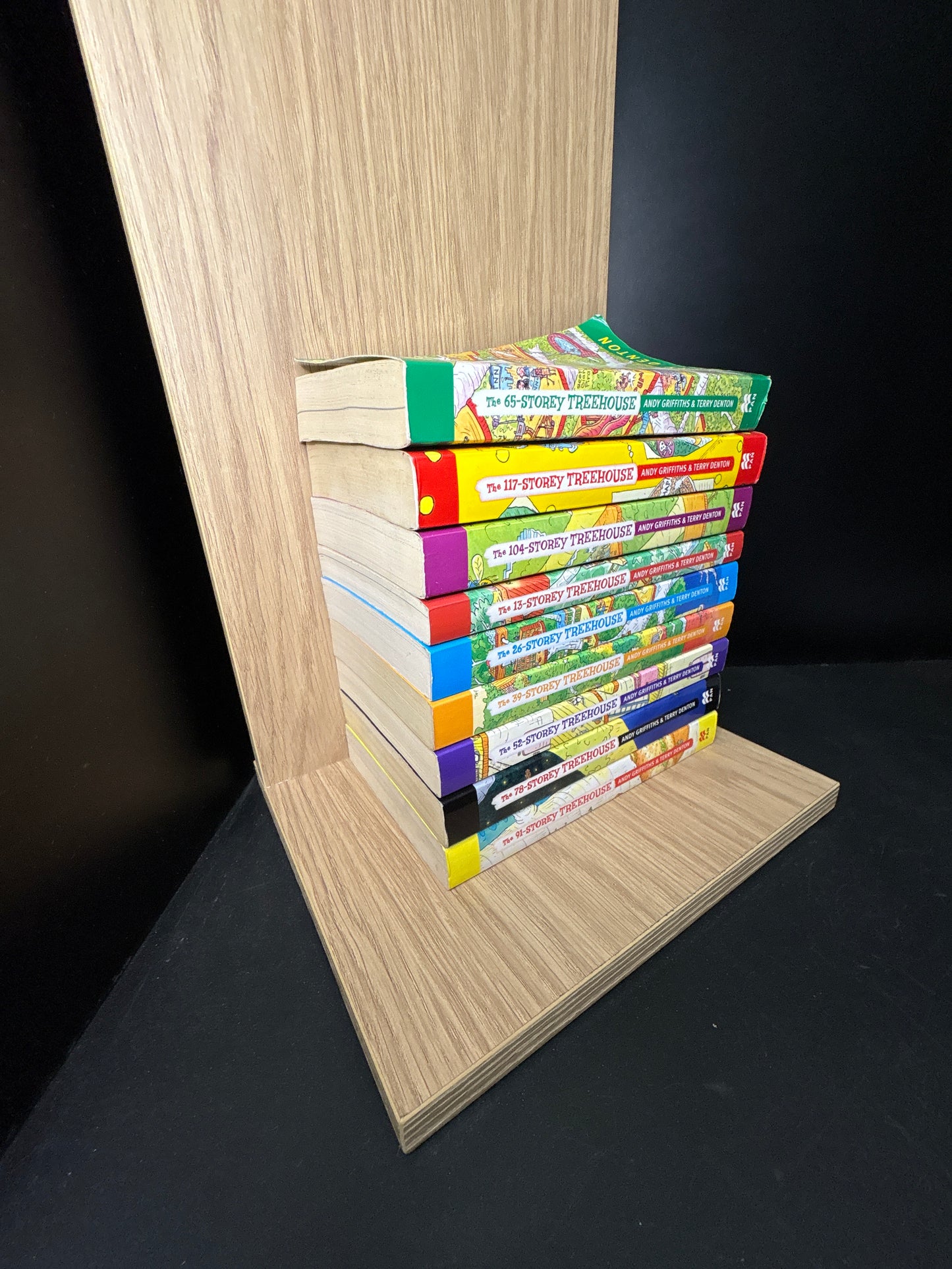 GRIFFITHS, Andy - Bundle of 9 - Assorted Titles in Treehouse Series (Min. fair condition)
