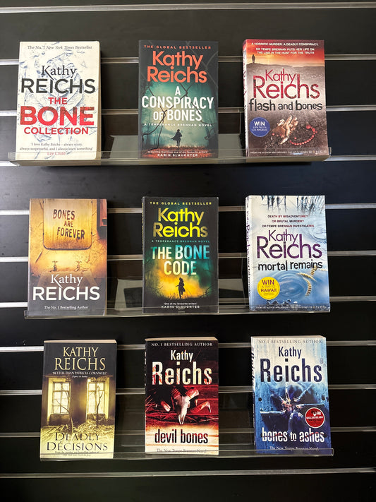 REICHS, Kathy - Bundle of 9 - Assorted Titles in Temperance Brennan Series (Min. fair condition)