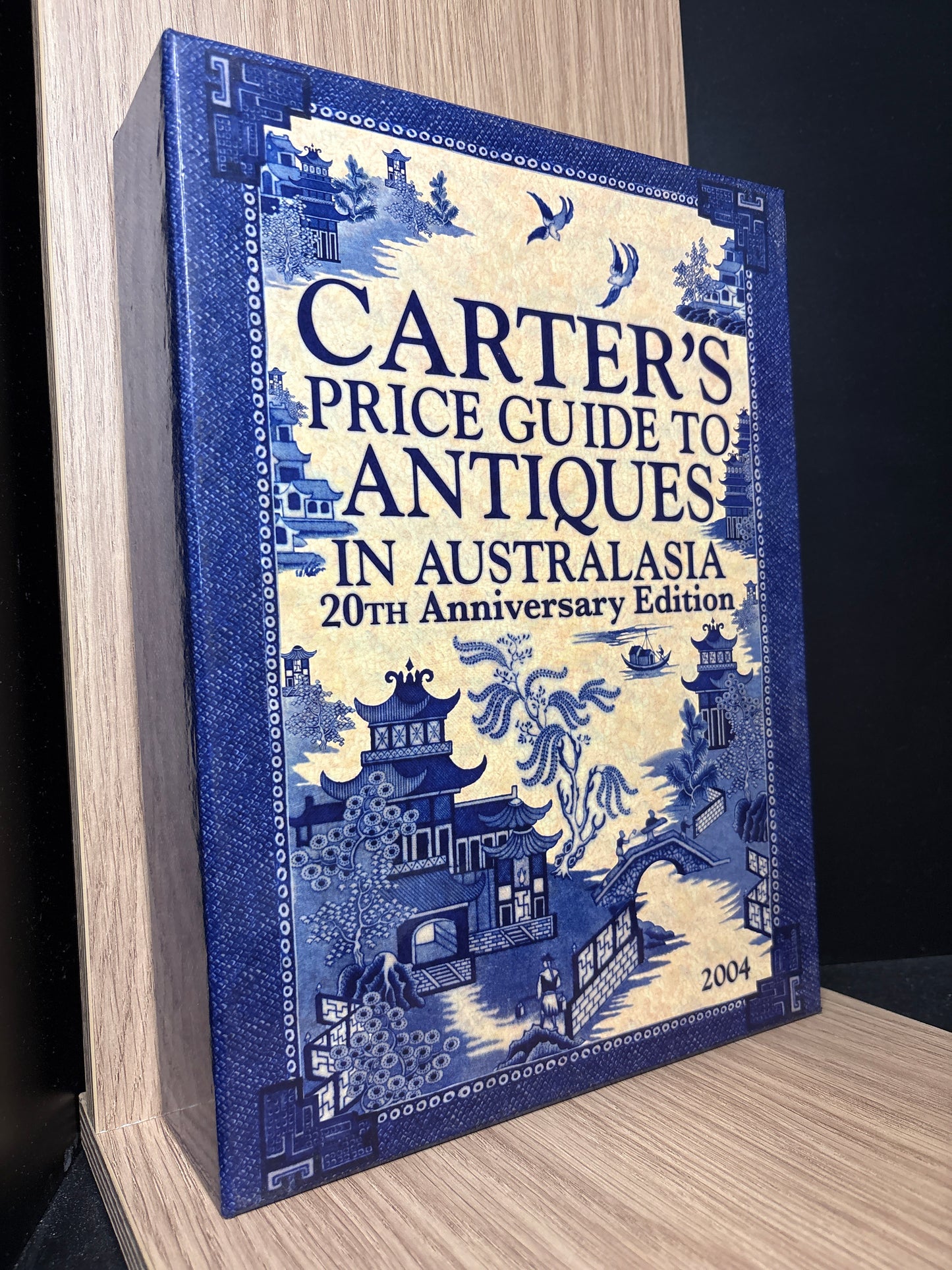2004 ALAN CARTER'S PRICE GUIDE TO ANTIQUES IN AUSTRALASIA- 20th Anniversary Edition (Min. As New condition)