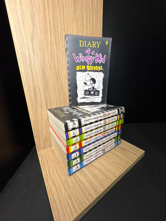 KINNEY, Jeff - Bundle of 8 - Assorted Titles in Diary of A Wimpy Kid Series (Min. good condition)
