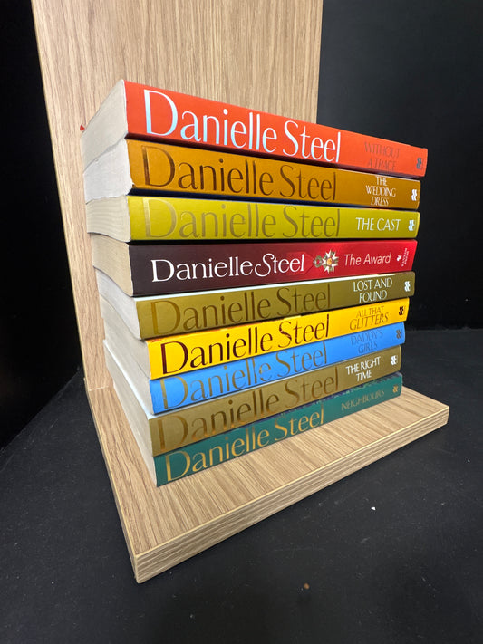 STEEL, Danielle - Bundle of 9 - Standalone Assorted Titles (min. fair condition)