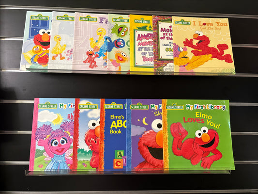 SEASAME STREET - Bundle of 12 Titles (Min. good condition)