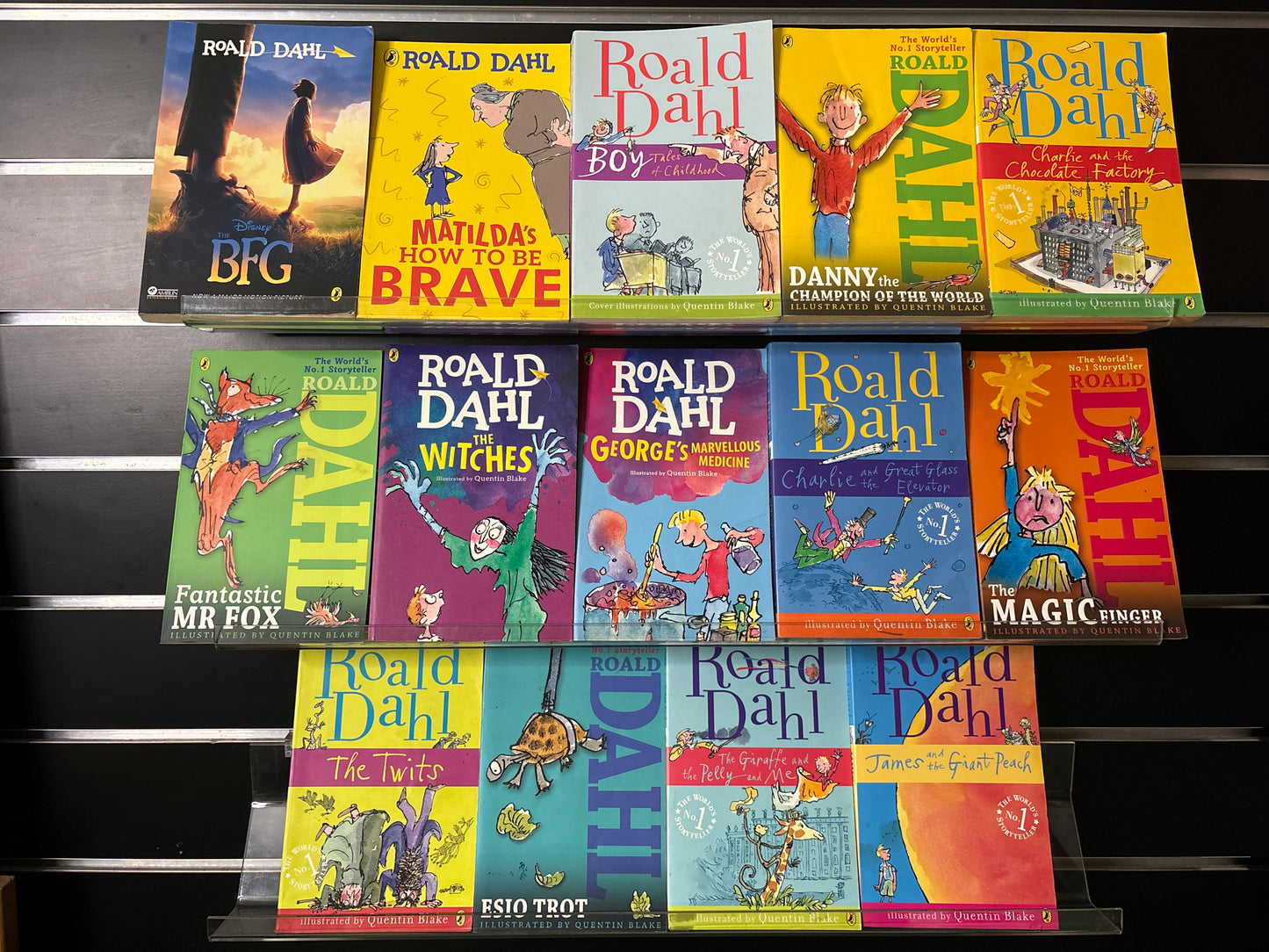 DAHL, Roald Assorted Standalone Titles Bundle of 14 (Min. fair condition)