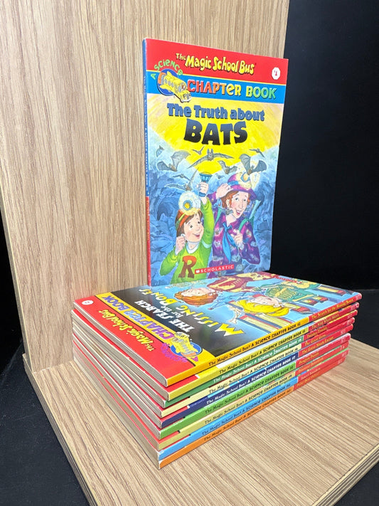 THE MAGIC SCHOOL BUS - Bundle of 10 - Assorted Titles (Min. fair condition)