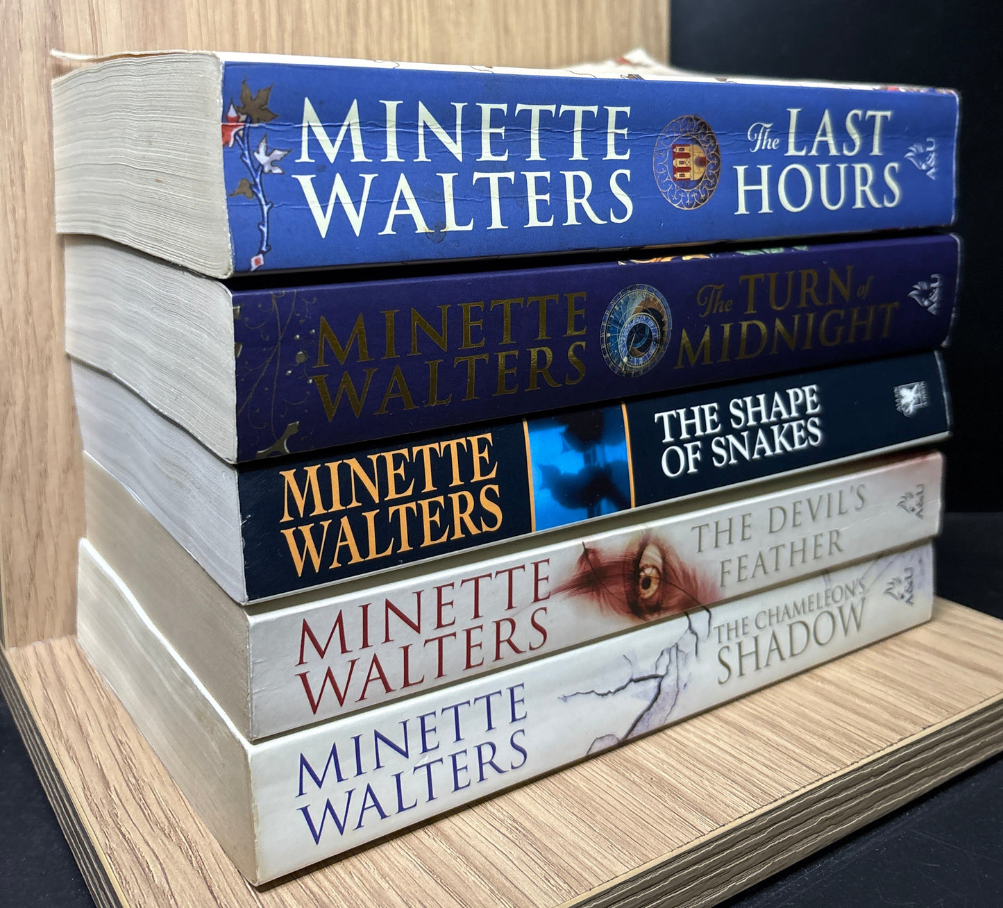 WALTERS, Minette Assorted Titles Bundle of 5 (Min. fair condition)