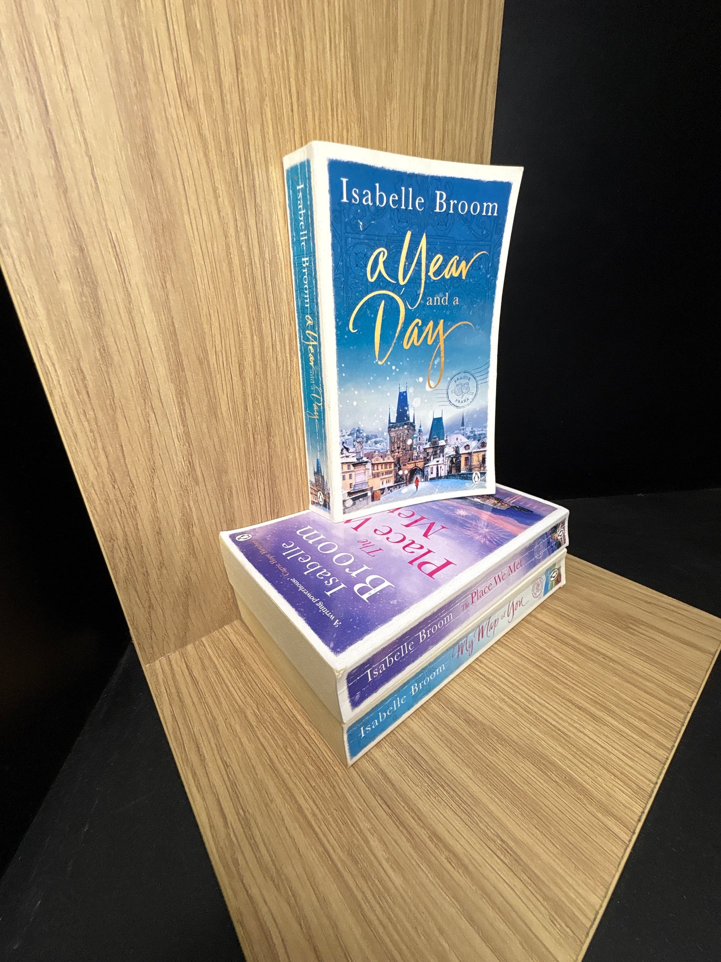 BROOM, Isabelle - Bundle of 3 - Selected Standalone Titles (Min. good condition)