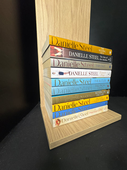 STEEL, Danielle - Bundle of 10 - Standalone Assorted Titles (min. fair condition)