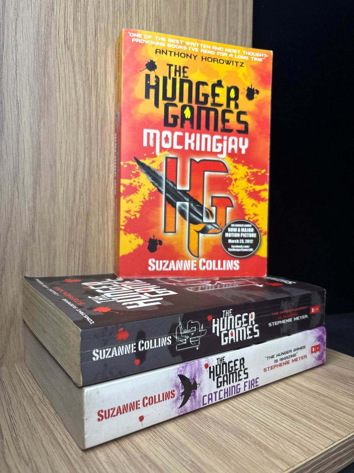 COLLINS, Suzanne 'Hunger Games' Bundle of 3 (Min. fair condition)