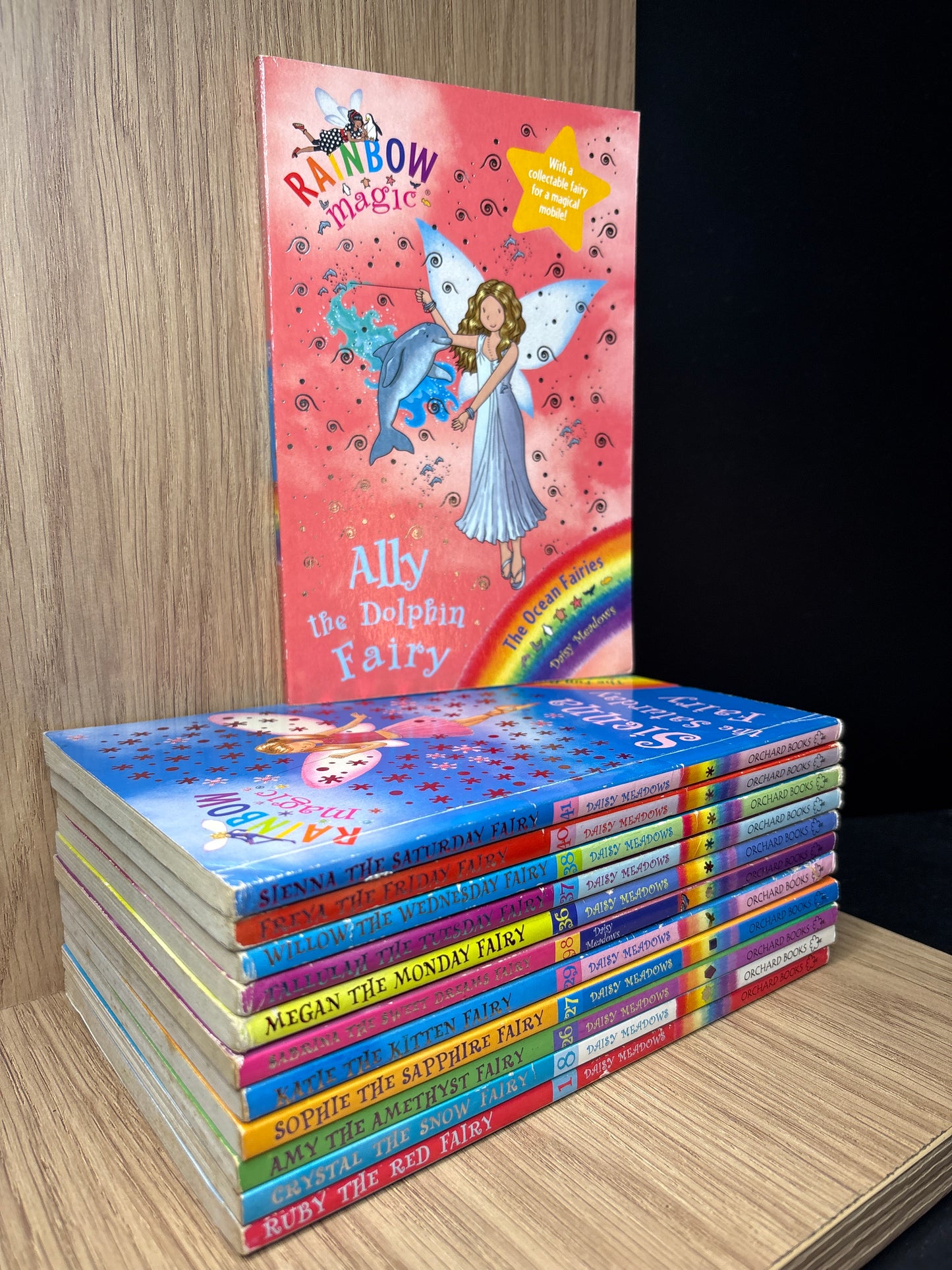 MEADOWS, Daisy 'Rainbow Magic Fairies' Assorted Titles Bundle of 12 (Min. fair condition)