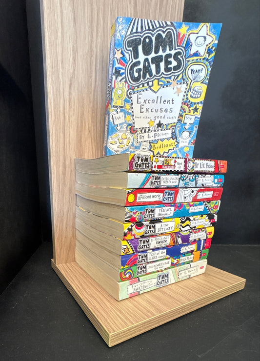 GATES, Tom - Bundle of 10 - Assorted Titles (Min. fair condition)